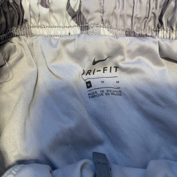 Nike Dri-Fit Tempo Running Short - Picture 2 of 2